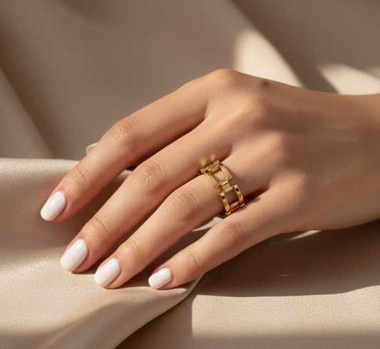 Luxe Link Ring