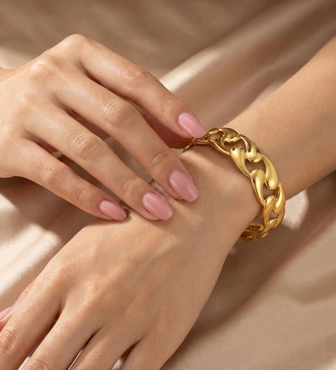 Bold Luxe Chain Bracelet