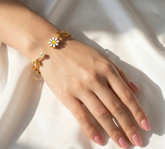 Daisy Bloom Open Bangle