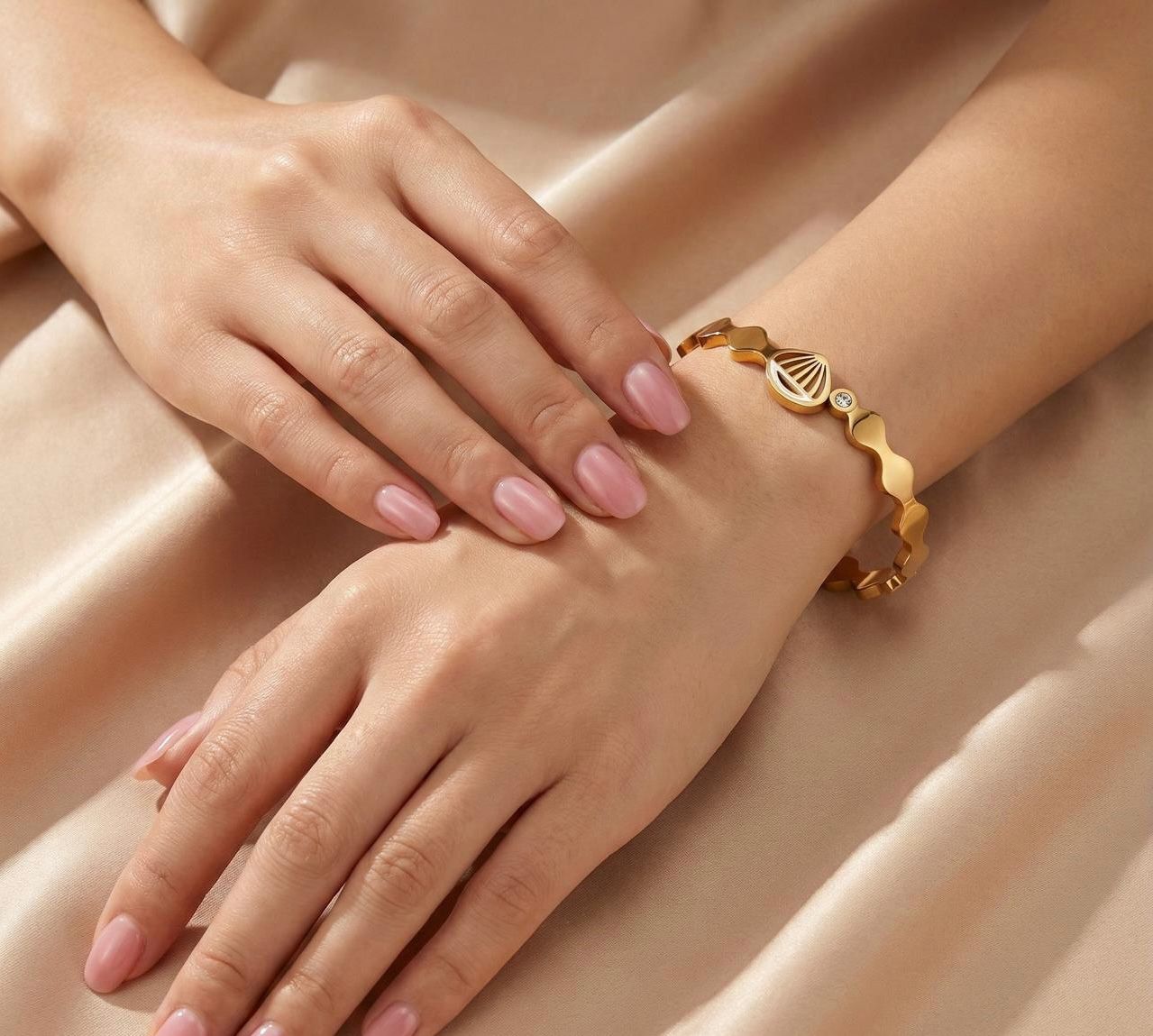 Golden Leaf Wave Bangle