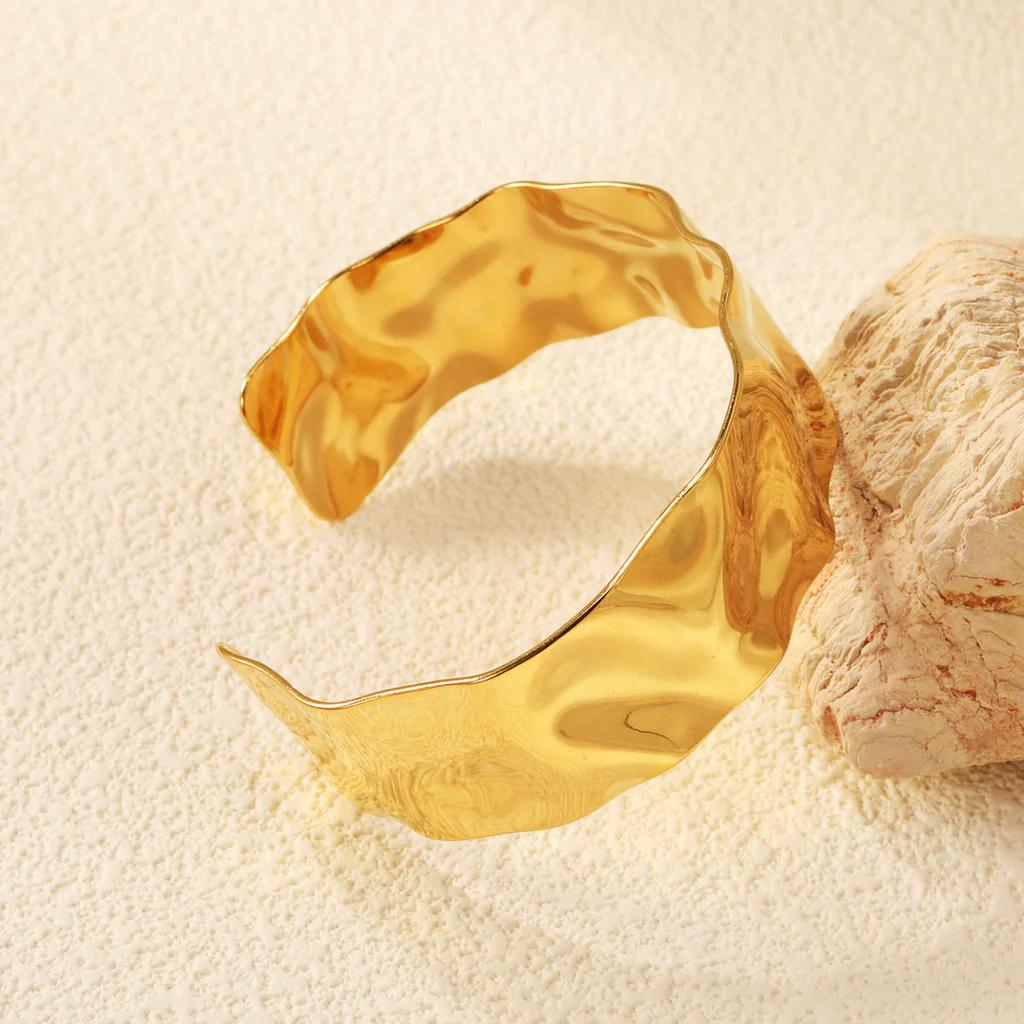 Wave Cuff