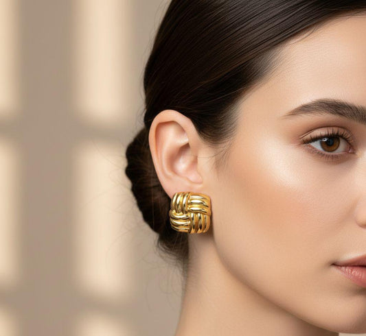 Knot Studs Earring
