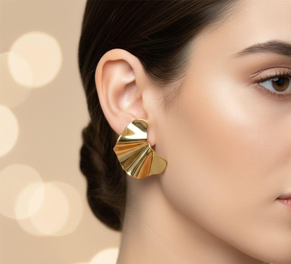 Aura Studs